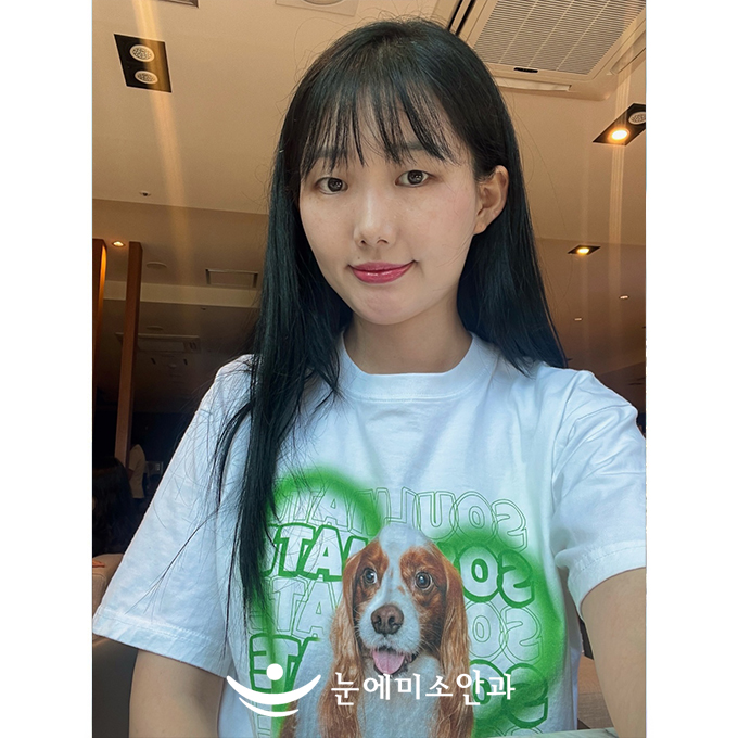 안경과 렌즈 없이 또렷하게 본다는 기분은 정말 새로운 삶이 주어진 기분이였습니다.